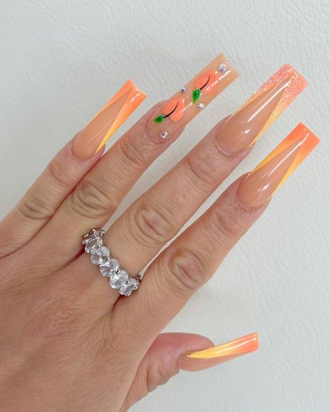 Peach Inspired Nails, Peach Nails With Designs, Peach Color Nails, Summer Nails Colorful, Fruity Nails, Neon Summer Nails, Peach Acrylic Nails, Peach Colored Nails, Really Long Nails