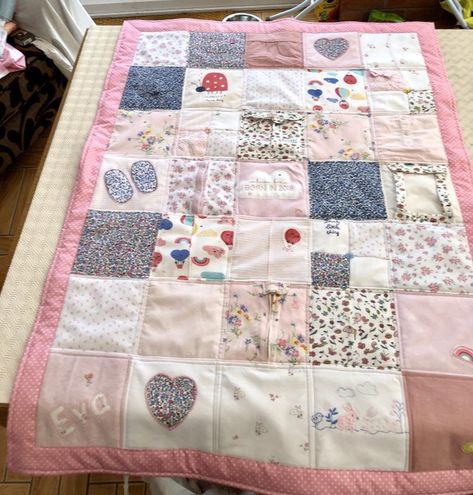 Memory Blanket Ideas, Baby Quilts From Receiving Blankets, Memory Blankets From Baby Clothes, Reuse Baby Clothes, How To Make A Quilt Out Of Baby Clothes, Memory Quilts From Clothes, Diy Keepsakes, Keepsake Blanket Memory Quilt, Onesie Memory Quilt