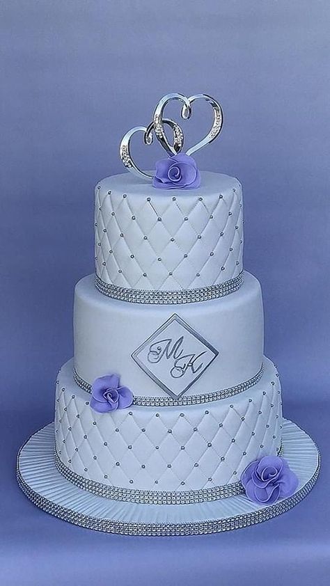 Silver And White Wedding Cake, White And Silver Wedding, Wedding Cake Simple Elegant, White Silver Wedding, Bling Wedding Cakes, Fancy Wedding Cakes, Silver Wedding Cake, Wedding Cake Prices, Pretty Wedding Cakes