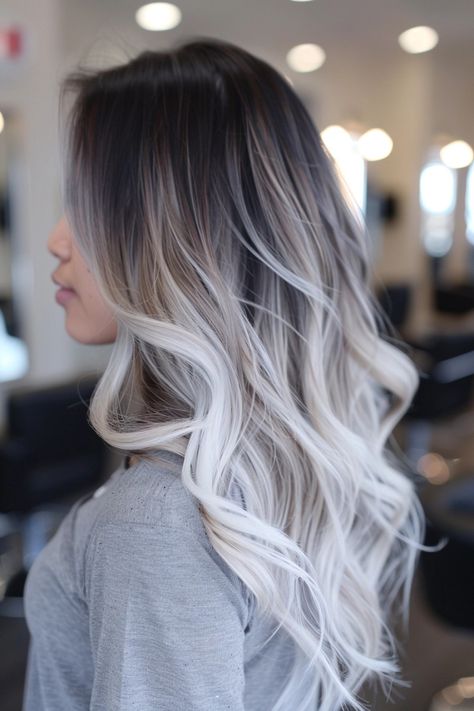 21 Fall Hair Color Ideas For Blondes Sombre Hair, Blonde Hair With Roots, Short Curly Hairstyles For Women, Side Swept Curls, Fall Hair Color Ideas, Color Ideas For Blondes, Hair Color Ideas For Blondes, Ash Blonde Balayage, Medium Curls