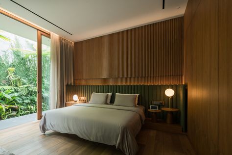 South Jakarta, Timber Panelling, Interior Minimalista, Modern Tropical, Bedroom With Ensuite, Tropical Houses, Main Bedroom, Hospitality Design, Indoor Outdoor Living