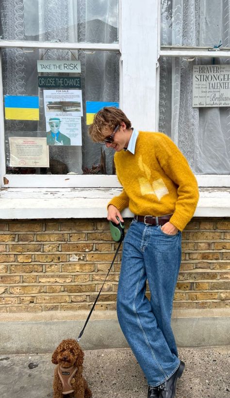 hugh laughton scott instagram story Yellow Sweater Outfit, Aesthetic Male Outfits, Soft Boy Aesthetic, Guy Fits, Men Aesthetic, Soft Boy, Outfits Hombre, Boy Aesthetic, Mens Casual Dress Outfits