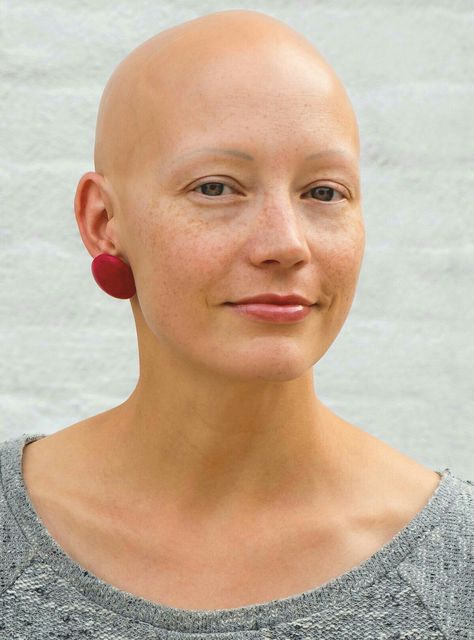 Jennifer Bald Women Fashion, Helen Phillips, Shaved Head Women, Going Bald, Shave My Head, Bald Girl, Bald Women, Bald Head, Bald Heads