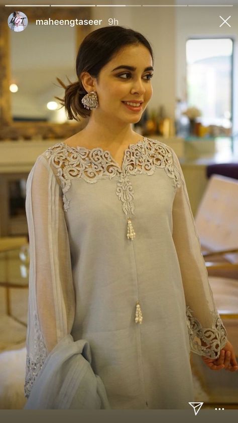 Pakistani Party Wear Dresses, Nikkah Dress, 3 Piece Outfit, Velvet Dress Designs, Pakistani Dresses Casual, Pakistani Fashion Party Wear, Salwar Kamiz, Dress Neck Designs, Naeem Khan