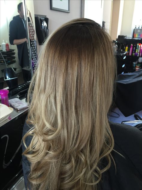 Soft Carmel root stretch contouring to a lighter Balayage. Using the wand to create a slight curl through to ends Slight Curls, Root Stretch, Bouncy Hair, Ombre Balayage, Ombre Hair, Balayage, Long Hair, Hair Makeup, To Create