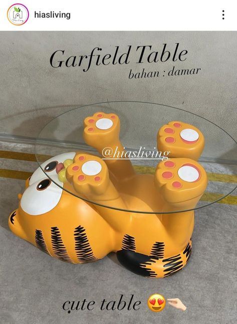 Garfield Furniture, Garfield Table, Garfield Party, Garfield Birthday, Best Cartoon Shows, Garfield Pictures, Weird Furniture, Marie Cat, Garfield And Odie