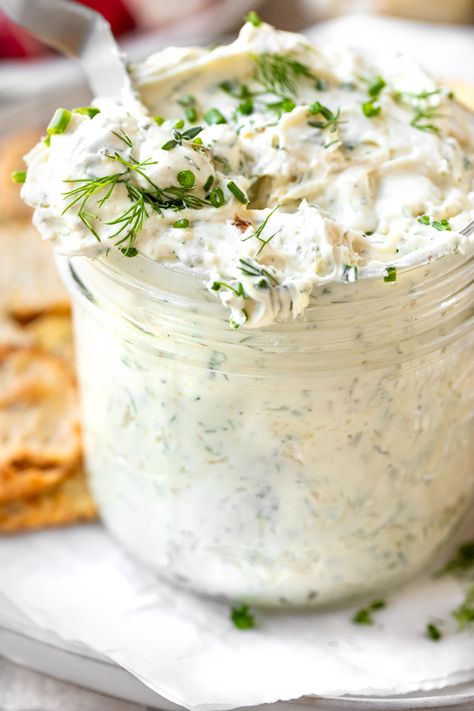 This garlic and herb cheese spread made with a touch of goat cheese is loaded with roasted garlic and a savory trio of fresh herbs! | thecozyapron.com #garlicandherbcheesespread #garlicandherbcheesespreadrecipes #garlicherbcreamcheesespread #garlicherbcheesespreadrecipe #garlicandherbspreadablecheese #garlicherbcheesespread #garlicherbspreadablecheese #cheesespread #cheesespreadrecipes #cheesespreadrecipesforcrackers #cheesespreadsforcrackers Garlic Herb Cheese Spread Recipe, Cheese Spread Recipes, Hand Pies Savory, Spreadable Cheese, Herb Cheese, Cream Cheese Spreads, Family Restaurant, Amazing Appetizers, Spread Recipes