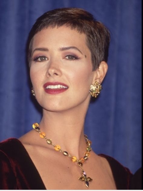 Janine Turner, Queen Status, Northern Girls, Super Short Pixie, Crop Haircut, Buzz Cuts, Northern Exposure, Really Short Hair, Super Short Hair