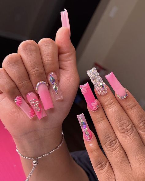 Birthday Nails Leo, Natural Nail Designs, Short Gel Nails, Long Acrylic Nail Designs, Drip Nails, Colored Acrylic Nails, Dope Nail Designs, Glamorous Nails, Short Square Acrylic Nails