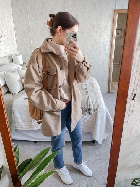 #ootd #winter #winteroutfits #neutral #sweater #classic #simple Crew Neck Sweater Outfit, Neutral Sweater, Over 40 Outfits, Ootd Winter, Fashion Goals, Polo Neck, Fit Check, Fall Outfit, Crewneck Sweater