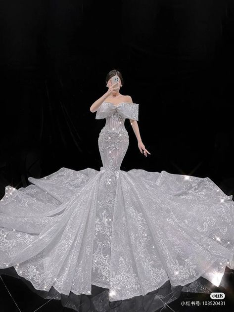 Fitted Wedding Gown, Glam Wedding Dress, Big Wedding Dresses, Fairy Tale Wedding Dress, Sparkle Wedding Dress, Gowns Dresses Elegant, Pretty Wedding Dresses, Fancy Wedding Dresses, Princess Ball Gowns