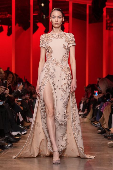 Elie Saab Spring 2024 Couture Collection Fairytale Runway, 2024 Couture, Elie Saab Haute Couture, Expensive Stuff, Fashion Creator, Elie Saab Spring, Moda Outfit, X Design, Couture Week