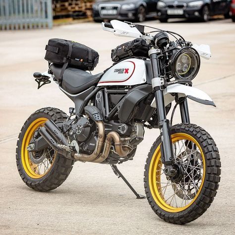 Ducati Desert Sled, Ducati Scrambler Custom, Adventure Bike Motorcycles, Enduro Vintage, Ducati Motorbike, Desert Sled, Ducati Motorcycle, Moto Scrambler, Tracker Motorcycle