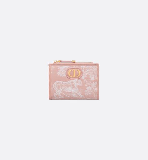 30 Montaigne Dahlia Wallet Pink Toile de Jouy Reverse Jacquard | DIOR House Pattern, Dior Star, Blanket Poncho, Dior Book Tote, Cute Wallets, Best Wallet, Wallet Pouch, Designer Wallets, Dior Wallet