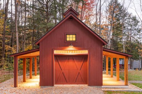 Small Barn Plans, Country Builders, Barn Style Shed, Small Barns, Barn Builders, Timber Frame Barn, Mini Barn, Timber Frame Home, Barn Shop