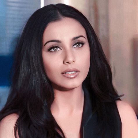 5,924 Likes, 41 Comments - Rani Mukerji✨ (@ranimukerjiqueen) on Instagram: “Beauty✨🥀#ranimukherjee #ranimukherji” Rani Mukerji 90s, India Core, Rani Mukherji, Asian Baddies, Bollywood Makeup, 90s Bollywood Aesthetic, Nia Sharma, Pretty Celebs, Pretty Nose