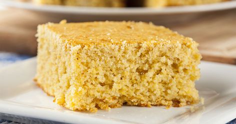 Rhonda’s Cornbread Thanksgiving Cornbread, Maple Cornbread, Thanksgiving Corn Bread, Paraguay Food, Corn Bread Bake, Southern Cornbread, Strawberry Compote, Whole Grain Flour, Homemade Cornbread