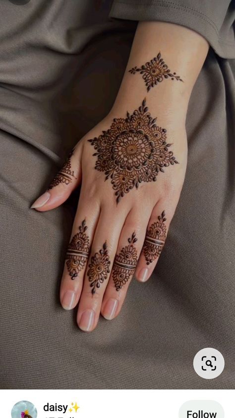 Henna 2024, Simple Mehandi Designs, Shoes For Him, School Lunch Lady, Simple Henna Designs Hand, Henna Designs Wrist, Finger Henna Designs, Henna Tattoo Designs Hand, Simple Henna Tattoo