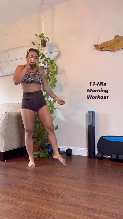 Full Body Morning Workout to wake your body up and get the heart pumping 🔥 great for if just need some quick movement to start the day 💪🏾! My morning routine always has some form of movement in it! I either do these short workouts or a little mobility or yoga to wake my body up ☺️. My longer workouts normally don’t happen until later in the day! Just taking even 11 minutes to move can kick-start your day and benefits both body and mind 😝. Give this one a try and see how it goes!! Do this wor Short Workouts, Home Exercise Program, Heart Pumping, My Morning Routine, Gymnastics Workout, Body And Mind, Morning Workout, Start The Day, 30 Seconds