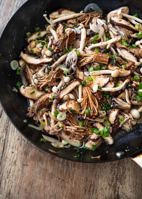 Mushroom stir-fry, a quick and nutritious Asian dish, turns plain mushrooms into a low-calorie, savory blend of tastes and textures. Covered in a flavorful soy sauce, this mushroom recipe is set to become a kitchen favorite, offering an easy, authentic Asian meal for your weeknights. Fried Mushroom Recipes, Mushroom Recipes Healthy, Mushroom Stir Fry, Asian Dish, Mushroom Recipe, Korean Side Dishes, Mushroom Dish, Fried Mushrooms, Bulgogi Beef