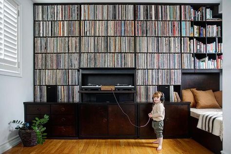 🎼Skratch Bastid🎶 on Instagram: “❤️❤️” Dj Decks, Vinyl Dj, Vinyl Deck, Pioneer Dj, Back Room, Industrial House, Corner Bookcase, Turntable, House Inspo