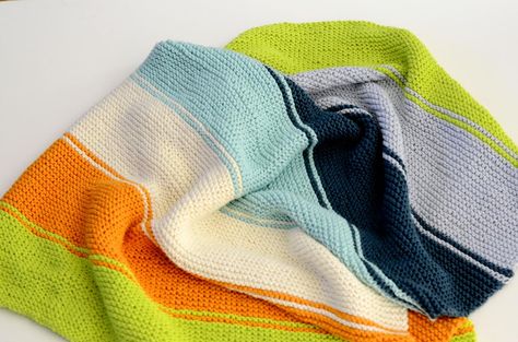 Pattern: Not Quite Colorblock Blanket — Circle of Stitches Traditional Socks, Knitting Patterns Free Blanket, Memory Blanket, Colorful Blanket, Knitting Blanket, Knitting Aesthetic, Aran Weight Yarn, Knitting Blogs, Prayer Shawl