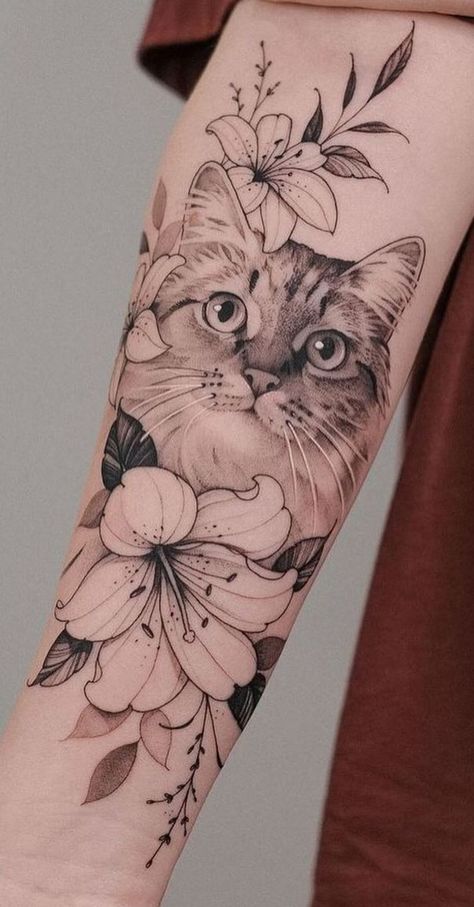 Cats Flowers Tattoo, Cat Tattoo Shoulder, Creative Cat Tattoo, Raven With Flowers Tattoo, Cat In Flowers Tattoo, Forearm Cat Tattoo, Cat Tattoo Forearm, Cat Tattoo Realism, Flores Tattoo Mujer