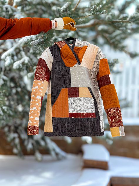 Modern Quilting Projects - Blog – Wellspring Designs Quilted Coat Pattern, Quilted Jacket Pattern, Quilted Hoodie, Hoodie Sewing Pattern, Quilted Clothing, Quilted Sweatshirt, Quilt Coat, Quilted Clothes, Downloadable Templates