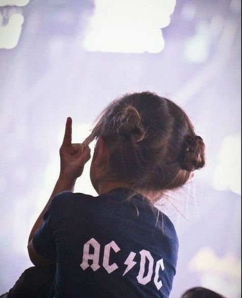 Image Rock, Kid Styles, Live Rock, Kids Discover, Wallpapers Iphone, Fan Girl, Jolie Photo, Long Live, Ac Dc