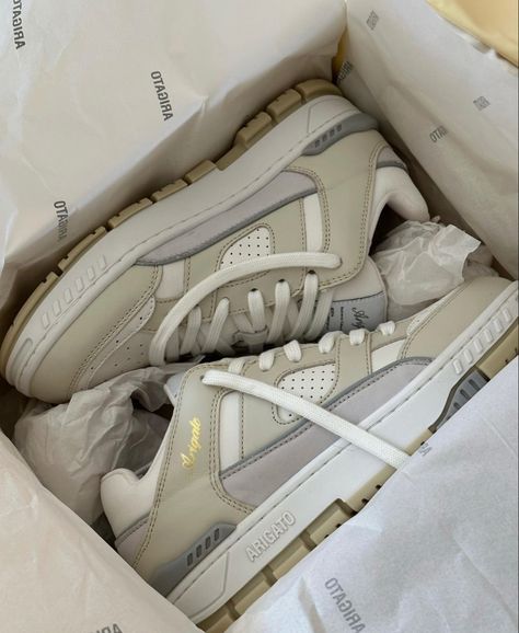 Axel Arigato Area Lo Sneaker, Alex Arigato Sneakers, Axel Arigato Women Outfit, Axel Arigato Area Lo, Axel Arigato Shoes, Arigato Sneakers, Shoe Goals, Shoes Wishlist, Social Clothes