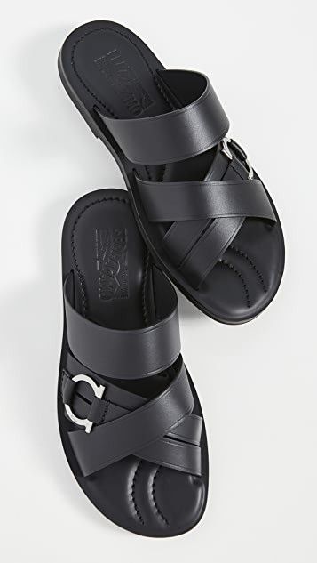 The 6 Best Men's Sandals to Wear All Year Long (2020) Boho Sandals Outfit, Men Leather Sandals Fashion, Ferragamo Shoes Mens, Comfortable Mens Dress Shoes, Mens Sandals Fashion, Brown Sandals Heels, Leather Slippers For Men, Shoe Makeover, Keen Sandals