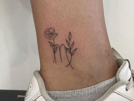 Virgo Sister Tattoos, Virgo Sign Tattoos Symbols, Floral Virgo Tattoo, Virgo Leg Tattoo, Small Minimalist Tattoo Meaning, Tattoo Ideas Female Virgo, Virgo Sign Tattoos For Women, Astrology Tattoo Virgo, Small Virgo Tattoo Ideas