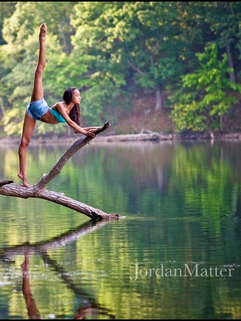 Jordan Matter Photography, Dancers Among Us, Jordan Matter, Dance Photo Shoot, Dancer Photography, Dance Photography Poses, Ballet Poses, Shotting Photo, Ballet Photos