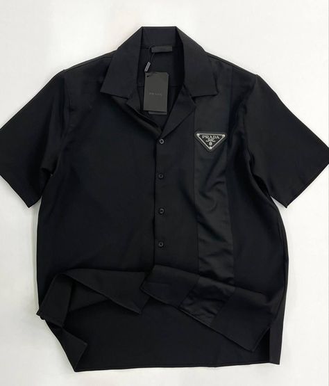 Drip Style, Prada Shirt, Stylish Shirts Men, Classy Outfits Men, Trendy Shirt Designs, Brand Clothes, Cute Prom Dresses, London Life, Black Men Fashion