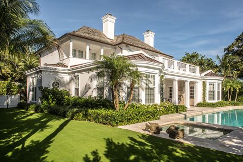 Island_Colonial_residence_northpalmbeach0004 British Colonial Homes Exterior, Tropical House Exterior, French Colonial Homes, British Colonial House, British Colonial Home, Bahamas House, British West Indies Style, British Colonial Architecture, British Colonial Decor