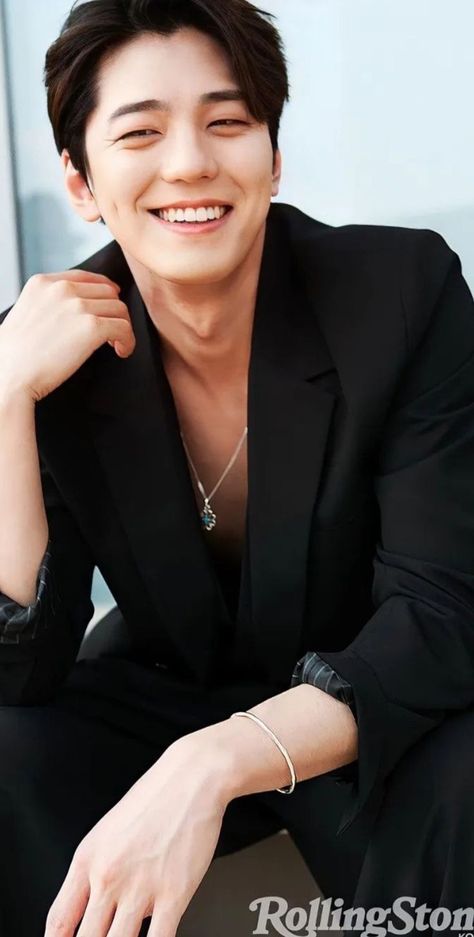 Kim Min-kyu also spelled Kim Min-gue, South Korean actor Kim Min Gue, South Korean, Black