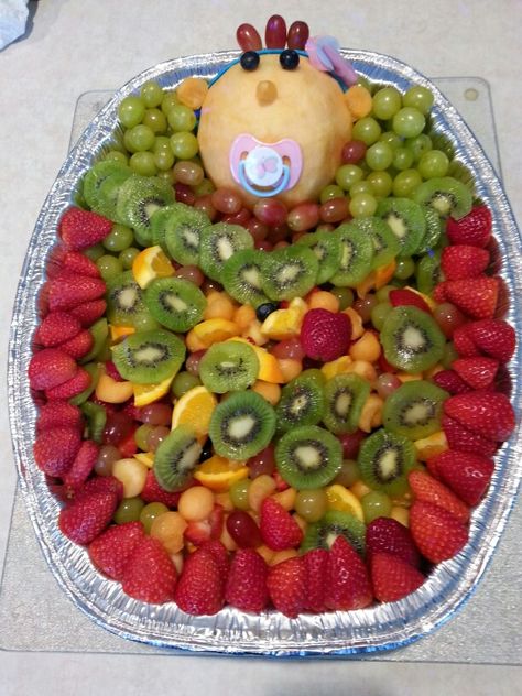 Fruit salad for baby shower. This is front view of what I ended up making Baby Shower Fruit Tray, Watermelon Baby Carriage, Baby Shower Watermelon, Diy Cake Pops, Baby Shower Fruit, Pinterest Baby, Deco Fruit, Fruit Baby, Gateau Baby Shower