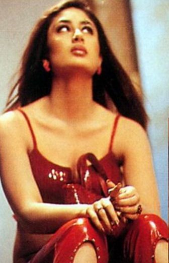 Bollywood Icons, Bollywood Romance, Kabhi Khushi Kabhie Gham, Kareena Kapoor Pics, Vintage Bollywood Aesthetic, 90s Bollywood, Bollywood Outfits, Arab Beauty, Retro Fits