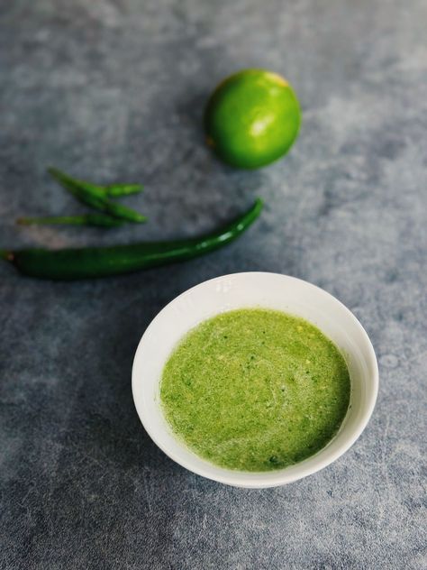 Vietnamese Green Chili Sauce For Seafood (Muối Ớt Xanh) Vietnamese Peanut Sauce, Sauce For Seafood, Seafood Dipping Sauce, Green Chili Sauce, Red Chili Sauce, Egg Coffee, Vietnamese Cuisine, Avocado Smoothie, Green Sauce