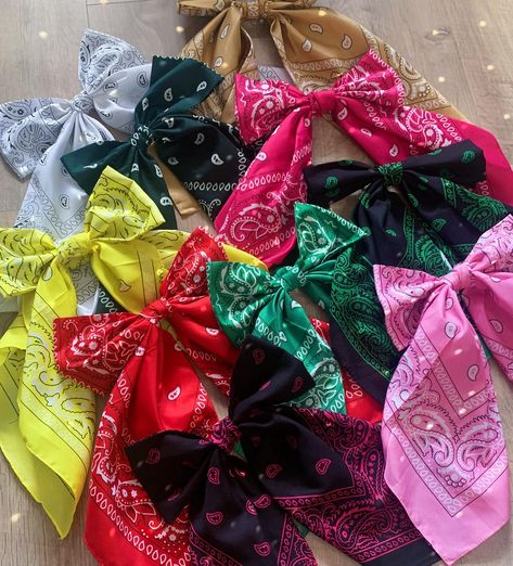 A year to the day since the first Bandana Bow drop, and they’ve been a firm favourite since! Adding a little sparkle to some this year to make them even more festive can’t wait to show you them 🎀✨ Bandana Bow, A Year, This Year, The One, The First, The Day, Sparkle, Festival, Canning