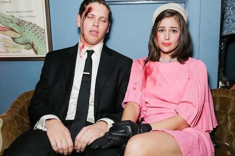 Jfk Costume, Creepy Costume Ideas, Coolest Halloween Costumes, Halloween Adult Costumes, Creepy Costume, Pink Halloween Costumes, Quick Costumes, Jfk And Jackie, Alien Halloween