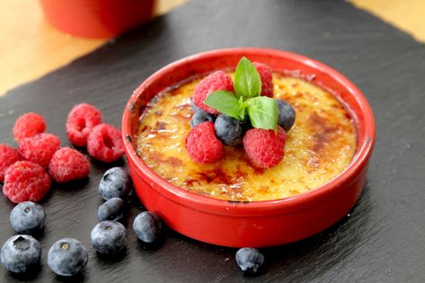 Vegan Cream Brulee, Healthy Jello, Vegan Creme Brulee, Ramekin Recipe, Natural Desserts, Homemade Pie Crust Recipe, Plant Based Desserts, Creme Brûlée, My Favorite Recipes