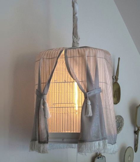 Birdcage Light, Birdcage Lamp, Birdcage Chandelier, Bird Cage Covers, Vibeke Design, Chic Lamp, Diy Lampe, Shabby Chic Lamps, Cage Light