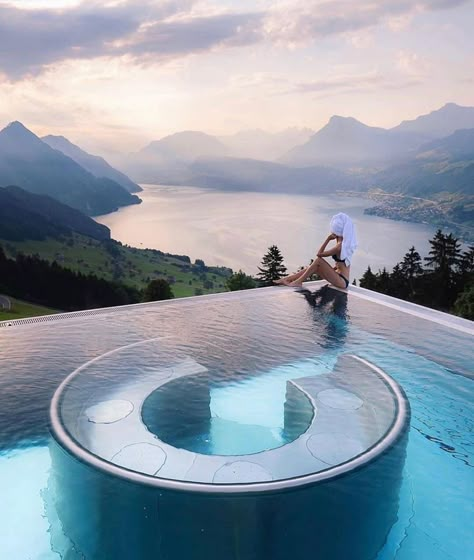 Hotel Villa Honegg, Villa Honegg, Epic Pools, Spa Luxe, Switzerland Hotels, Switzerland Travel, Destination Voyage, Beautiful Places To Travel, Infinity Pool