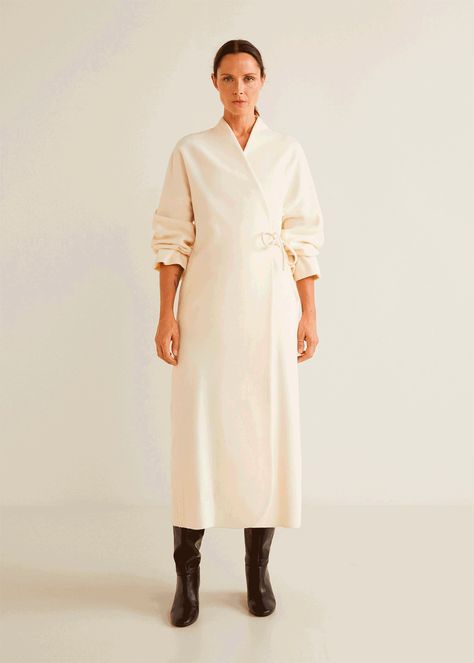 Favourite affordable Styles of the Moment — MODEDAMOUR Wool Kimono, Moda Kimono, Mango Coats, Mode Kimono, Kimono Coat, Relaxed Outfit, Wool Coat Women, Off White Dresses, Long Wool Coat