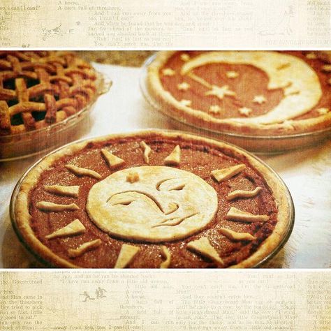 Sun & Moon pie crust Summer Solstice Party, Pie Art, Solstice Party, Pie Crust Designs, Solstice Celebration, Homemade Apple, No Bake Pies, Love My Family, Winter Solstice