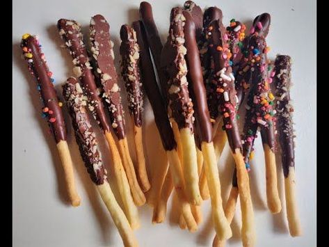 Candy Fairy, Chocolate Peppermint Brownies, Bread Stick, Sweet Sticks, Pocky Sticks, Christmas Ice Cream, Chocolate Dip, Japanese Treats, Cookie Sticks