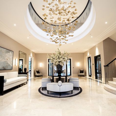 Luxurious Foyer Entrance, Grand Villa Entrance, Mansion Foyer Entrance, Luxurious House Entrance Lobby, Mansion Enterence, Wall Decor Foyer, Foyer Ceiling, Luxury Houses Entrance, Foyer Paint