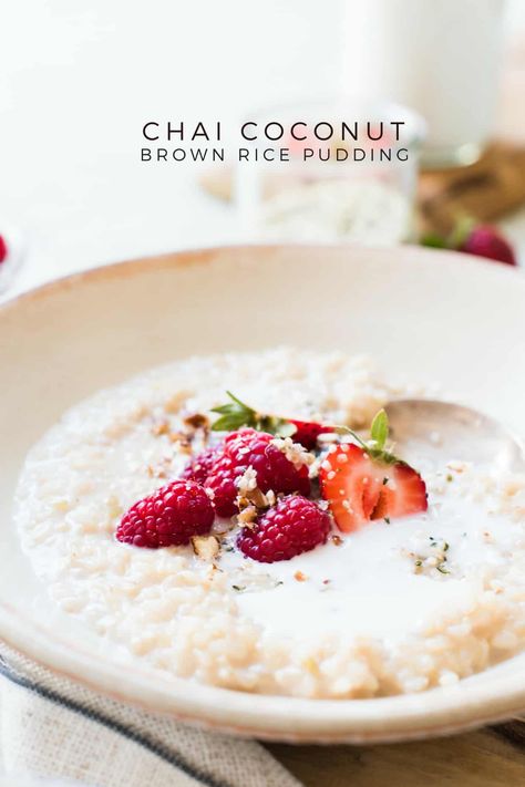 Chai Coconut Brown Rice Pudding is a wholesome pudding you can have for breakfast! Made with no refined sugars and cooked brown rice, it's a quick and easy, any time of day. #coconut #chai #tea #brownrice #rice #breakfast #dessert #snack Coconut Brown Rice, Brown Rice Pudding, Brown Rice Cooking, Millet Porridge, Bowl Of Oatmeal, Coconut Oatmeal, Dessert For Breakfast, Gut Issues, Rice Recipes For Dinner