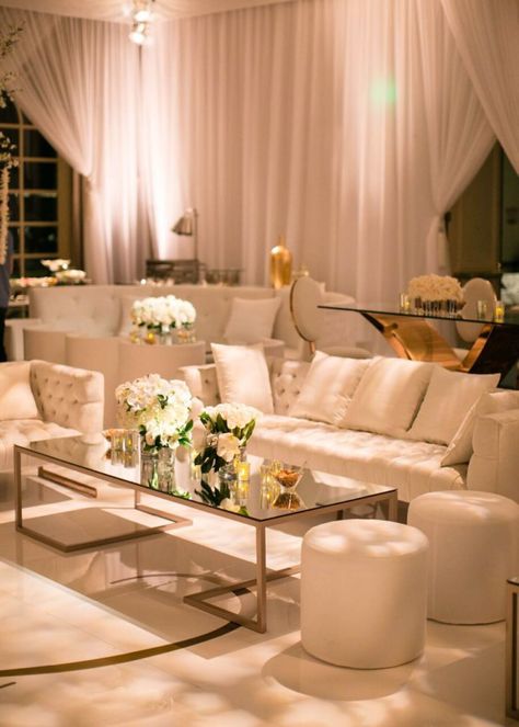 Wedding Lounge Seating, Wedding Lounge Furniture, Wedding Showroom, Wedding Lounge Area, Lounge Reception, Luxurious Lounge, Beverly Hills Wedding, Drawing Room Furniture, Wedding Tents